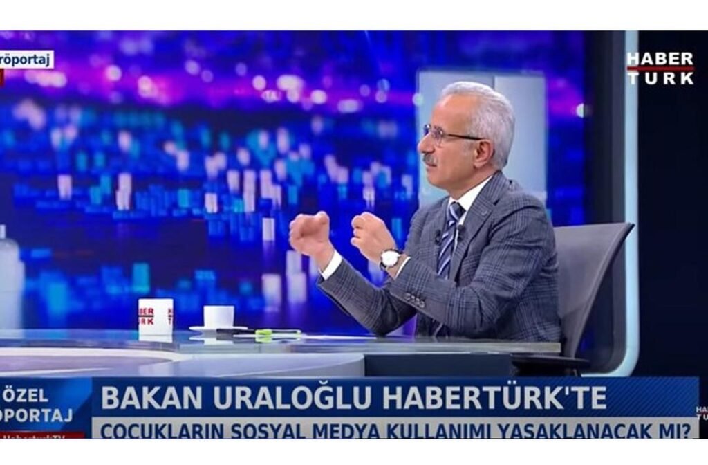 Discord ve Roblox Açılacak mı? Bakan Uraloğlu'ndan Önemli Açıklama: Sosyal Medya Kullanım Yaşı Hakkında Dikkat Çeken Mesaj