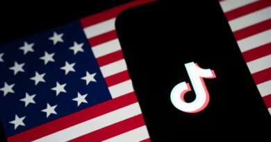 Apple, TikTok'un yanı sıra birçok uygulamayı da kaldırdı!