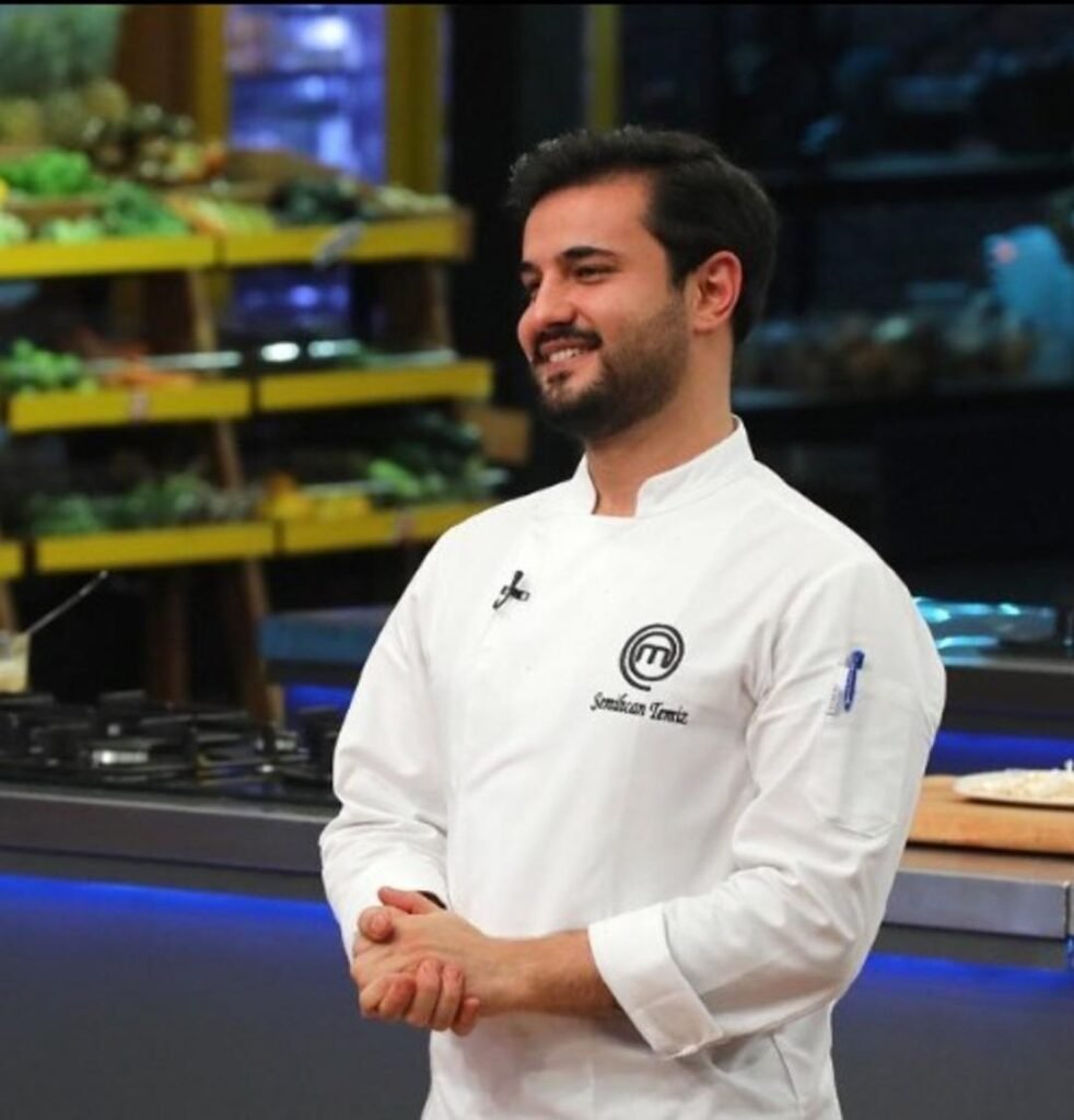 MasterChef Semih Temiz Aşkını Duyurdu! Sevgilisi Survivor'dan! İşte Detaylar!