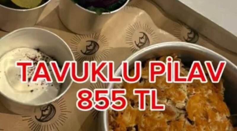 İstanbul'daki bir kafede tavuk pilav 855 TL'ye satıldı! Sosyal medyada olay oldu: "Hiç aklınız yok mu?" - TREND