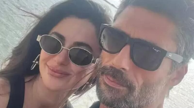 Nesrin Cavadzade ve Pamir Pekin'in Aşkı Sosyal Medyada Gündem Oldu! 'Her Dizide Bir Rol Arkadaşıyla Aşk Yaşıyor'