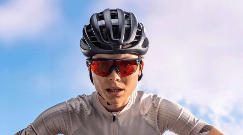 Meta'ya Göre, Oakley Marka Akıllı Gözlük Geliştiriliyor