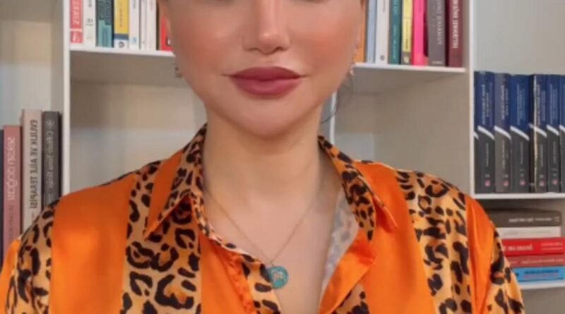 Esra Ezmeci, 'Kocamın cüzdanında dantelli iç çamaşırı buldum' diyerek dayanamadı!