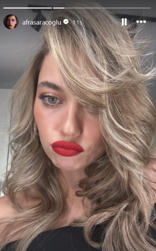 Afra Saraçoğlu Saç Rengini Değiştirdi, Sosyal Medyada Gündem Oldu