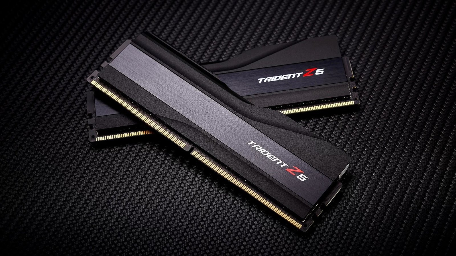 DDR5 hız rekoru yeniden kırıldı: 12772 MT/s seviyesine ulaşıldı
