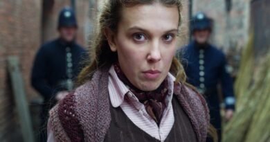 Millie Bobby Brown, Henry Cavill ve diğerleri geri dönüyor!