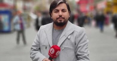 Sosyal Medyada Sokak Röportajlarıyla Ünlü Olan Arif Kocabıyık Gözaltına Alındı, Tutuklandı