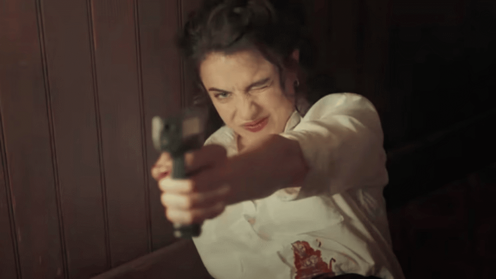 Margaret Qualley ve Chris Evans'ın Başrollerini Paylaştığı "HONEY DON’T!" Fragmanı Yayınlandı - Haberler