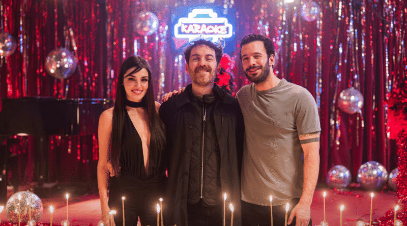 "Hande Erçel ve Barış Arduç'un Yer Aldığı 'Aşkı Hatırla' Dizisinin Teaser Afişi Yayınlandı!" - Haberler