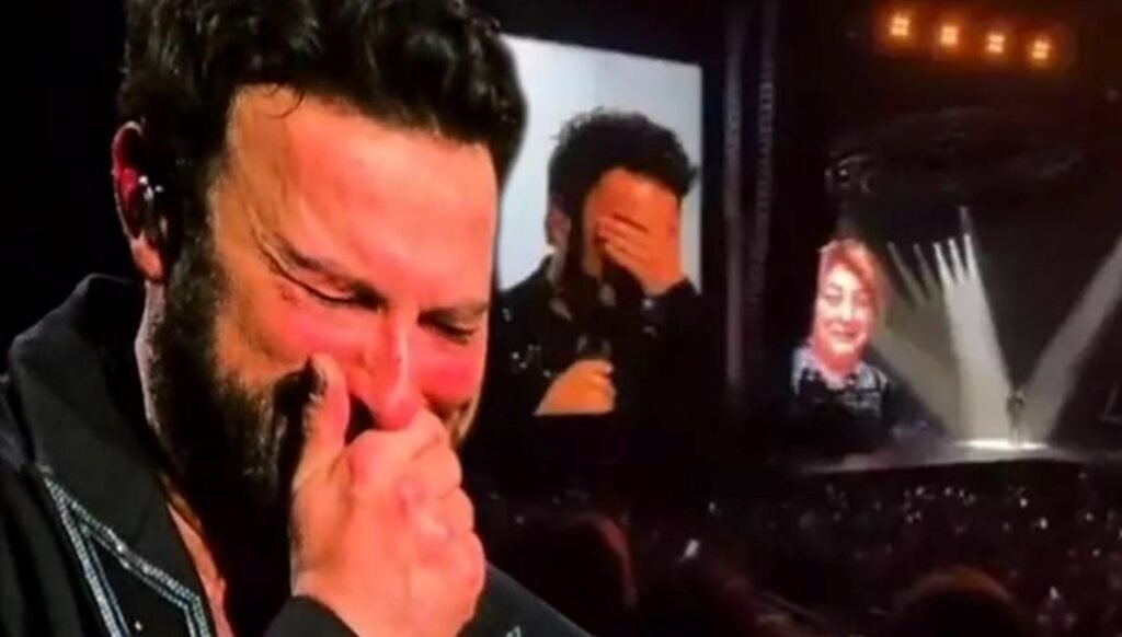 Tarkan Sahnede Gözyaşlarını Tutamadı: Acım Acınız Oldu - Son Dakika Magazin Haberleri