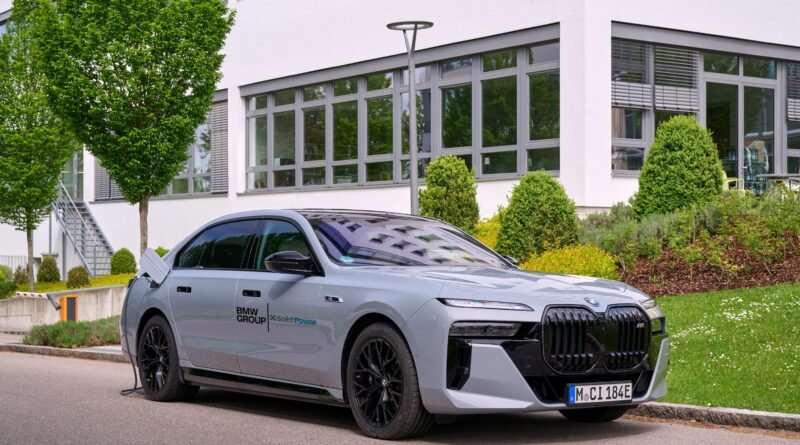 BMW, Artan Menzil İçin Katı Hal Batarya Testlerine Başladı