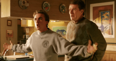 Bryan Cranston, "Malcolm in the Middle" Yeniden Çekimleri Üzerine Açıklamalarda Bulundu - Haberler