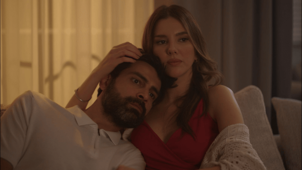 "Gayriresmî" Dizisi YouTube'da Çarpıcı Bir Başlangıç Yapıyor! - Haberler