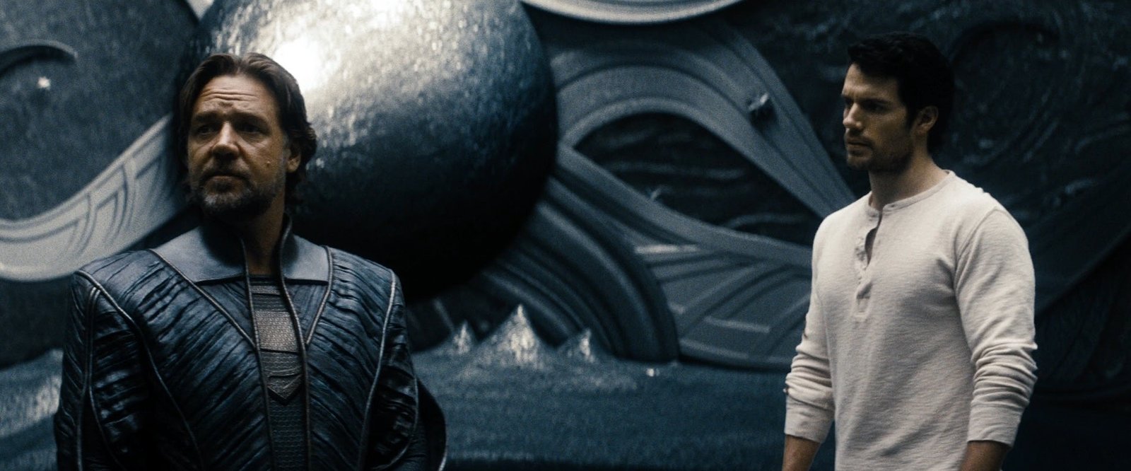 Russell Crowe ve Henry Cavill