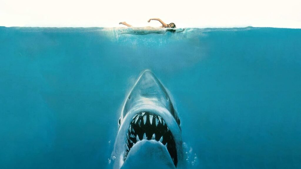 Jaws: 50 Yıl Geçmesine Rağmen Hâlâ İkonik Bir Yaz Korku Filmi
