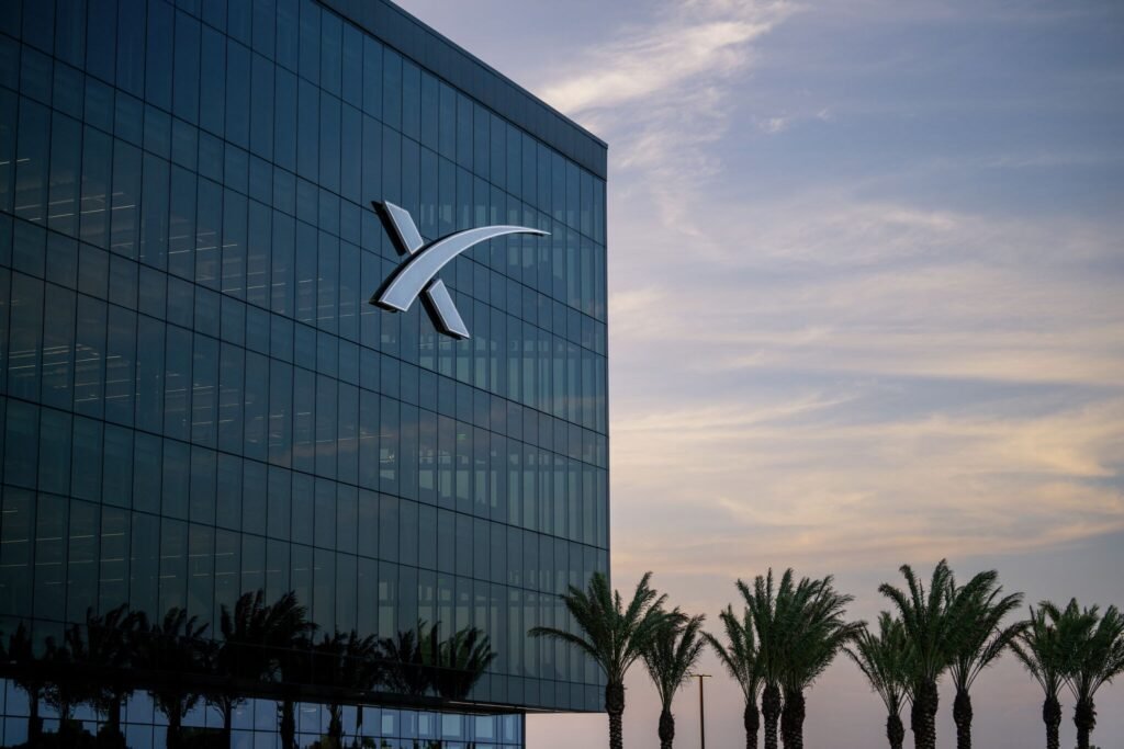 SpaceX, Gelişmiş Çip Paketleme Tesisini Kuruyor
