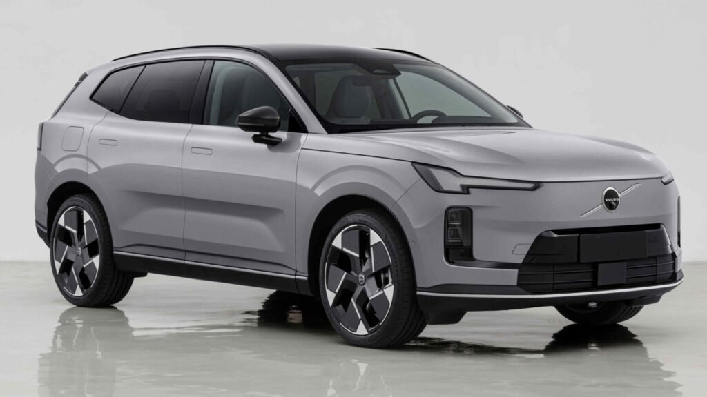 Volvo XC70 PHEV: 180 km Elektrik Menzili Sağlayacak