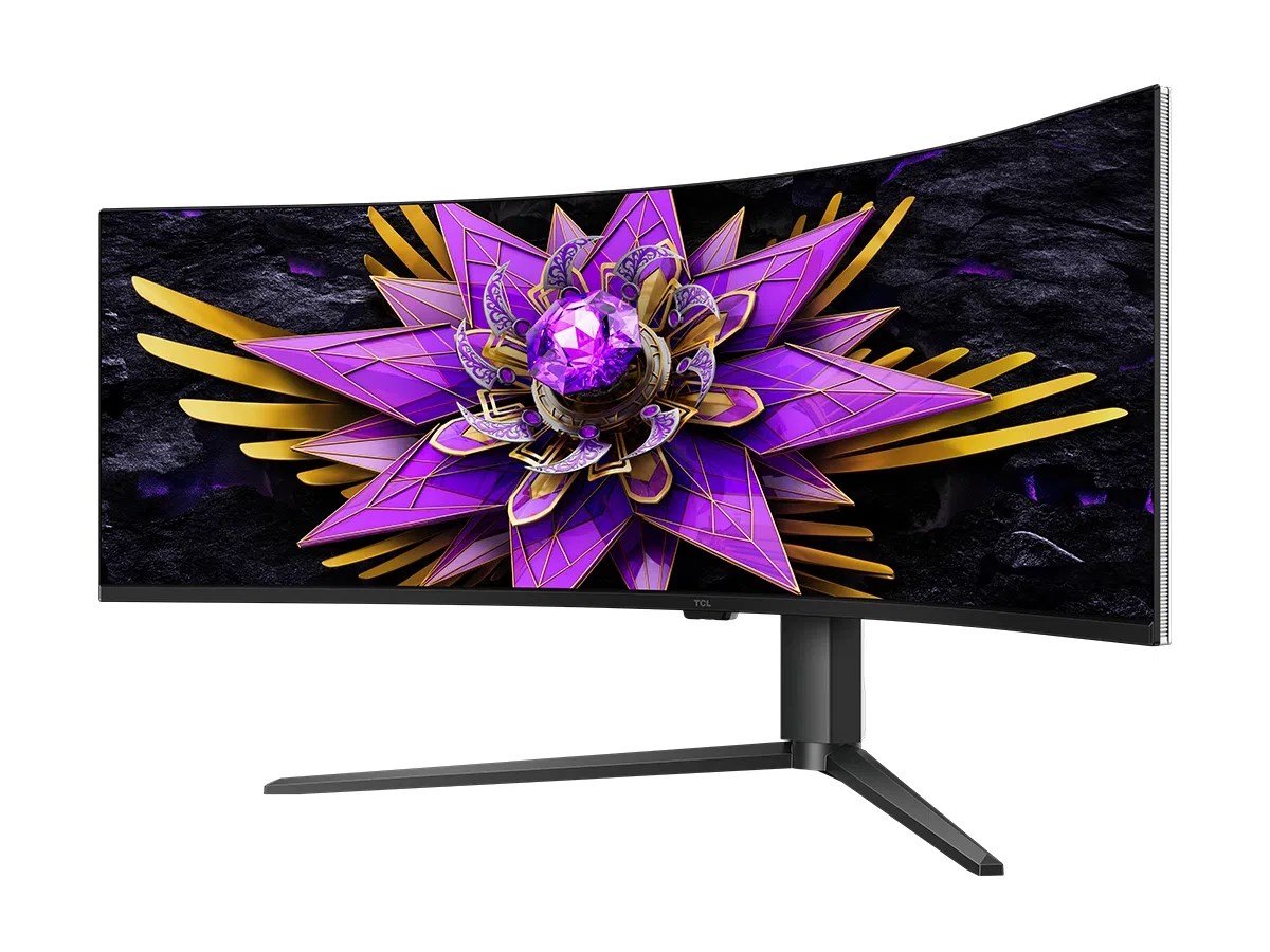 TCL, 57 inç çift 4K çözünürlüğe sahip kavisli monitörünü tanıttı
