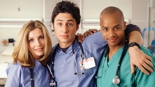 Scrubs dizisi resmen geri dönüyor - Orijinal üçlü de dizide olacak!