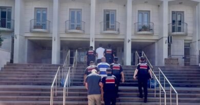 Bodrum'da uyuşturucu operasyonunda yakalanan 3 şüpheliden 2'si tutuklandı.