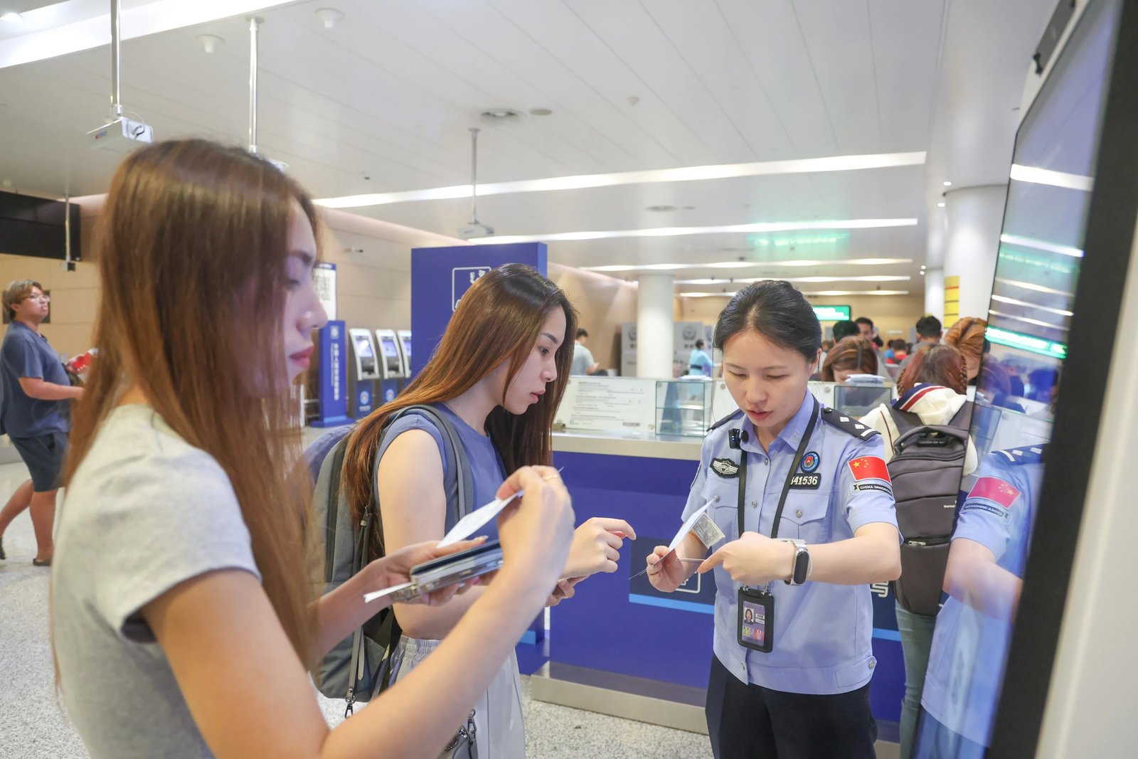 Çin, yeni casus aracıyla telefonlardaki her şeyi kopyalayabiliyor