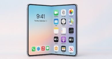 Apple, katlanabilir iPhone için 2026 hedefi belirledi.