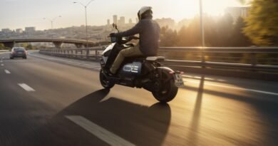 BMW'nin CE 04 Elektrikli Scooter Modeli Yenilendi