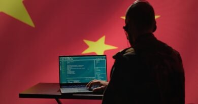 Çin, Yeni Casus Araçla Telefonlardaki Her Şeyi Kopyalayabiliyor