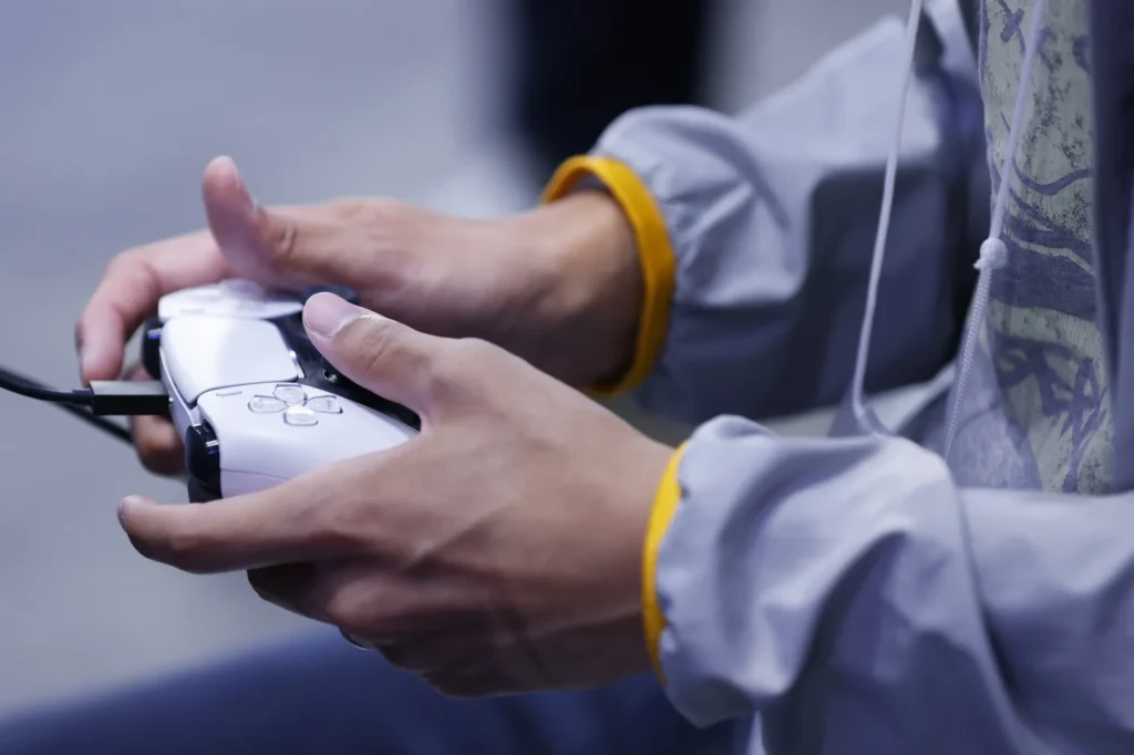 Sony'nin Nintendo Switch'e Rakip Yeni El Konsolu Geliyor! -SDN