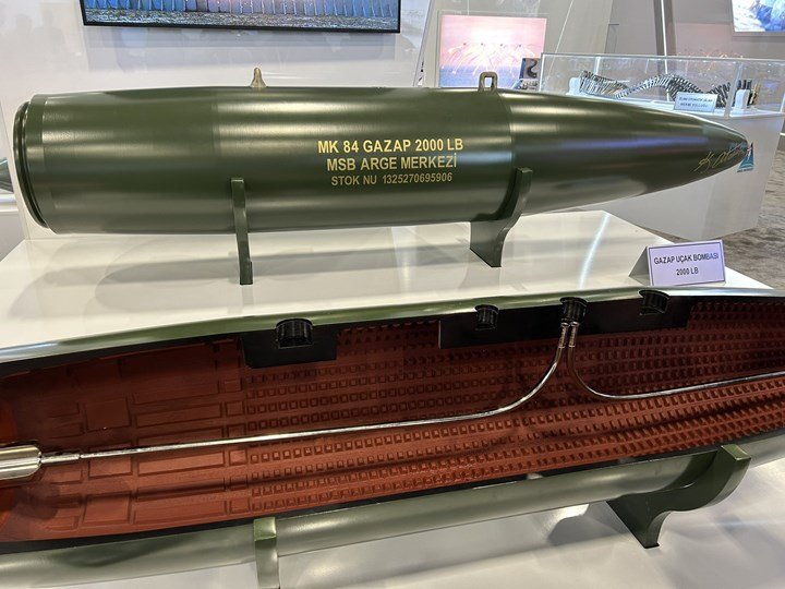MSB Ar-Ge, Türkiye’nin en güçlü uçak bombası GAZAP’ı tanıttı