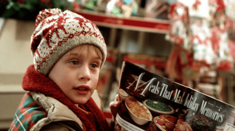 Chris Columbus'tan "Home Alone" Uyarısı: “Yeniden Çekmek Yanlış Olur” - Haberler