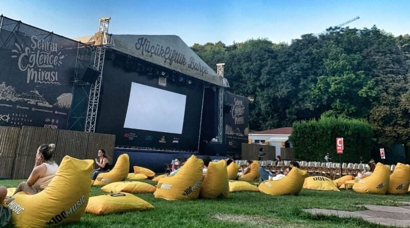 KüçükÇiftlik Film Kulübü: Bahçe Sineması İle Yeniden Açılıyor! - Haberler
