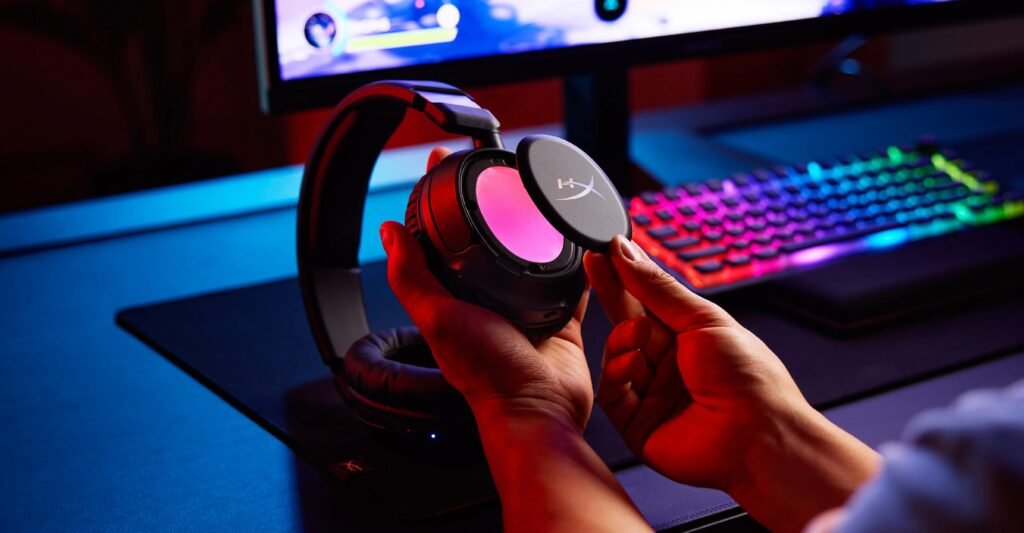 HyperX, Yeni Kablosuz Oyun Kulaklığı ve Mikrofon Modellerini Tanıttı