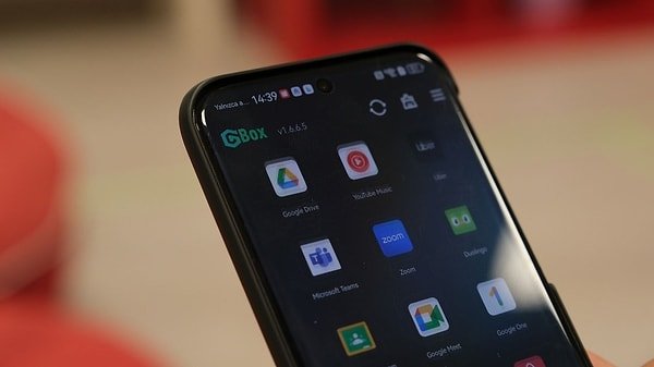 Gbox ve MicroG ile Google servislerini indirmek ve kullanmak artık oldukça basit.