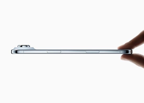 iPhone Air, en ince telefon olarak lansmanda tanıtıldı.