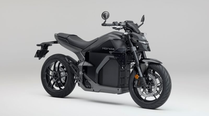 Honda, yeni elektrikli motosikleti WN7'yi tanıttı: 1000cc performansı sunuyor!