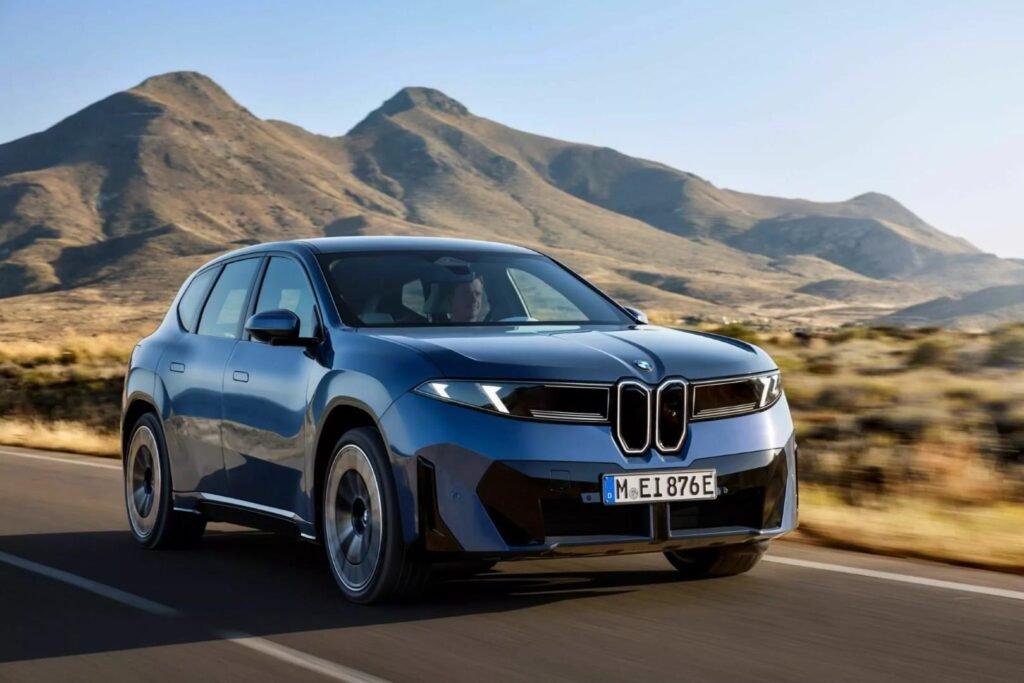 Yeni BMW iX3 Tanıtıldı: Özellikleri ve Fiyatı İşte Burada!