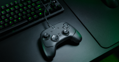 Razer Wolverine V3 Pro: 8K Oyun Deneyimini Yeniliyor