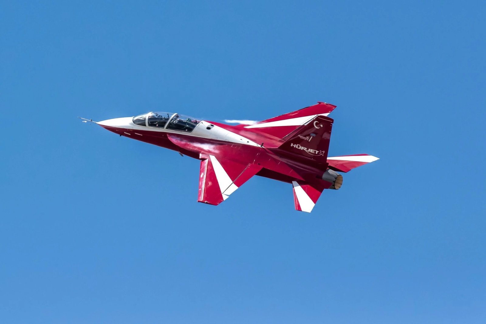 İngiltere'nin yeni nesil jet eğitim uçağı için HÜRJET güçlü aday!