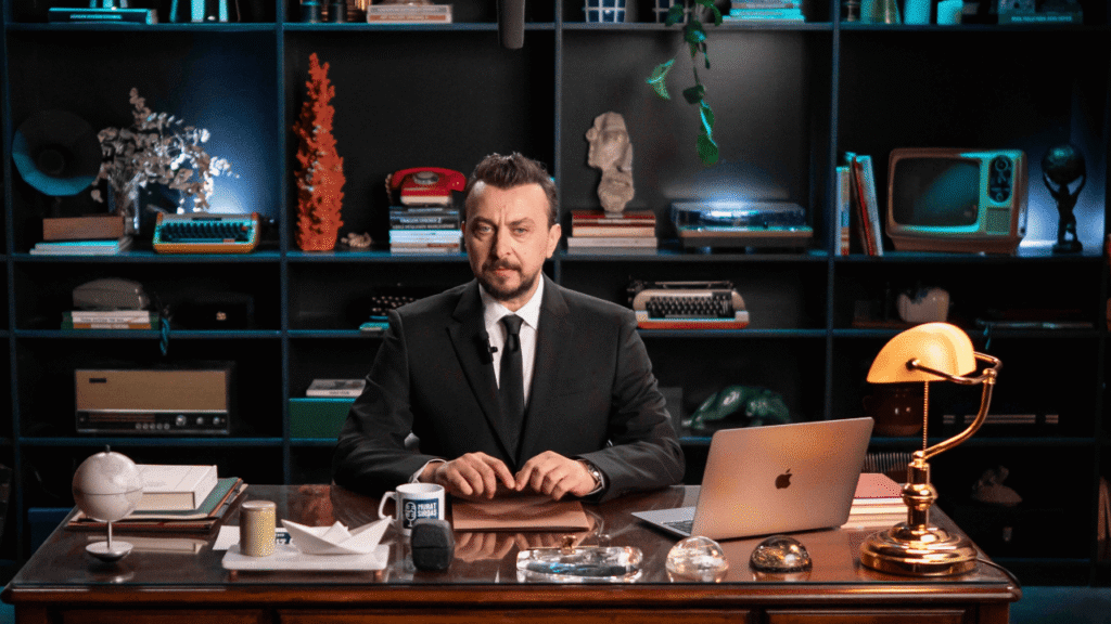 "‘Sekizinci Aile’ İlk Teaser ile Tanıtıldı: Disney+’ın Yeni Ailesi Sahneye Çıkıyor!" - Haberler