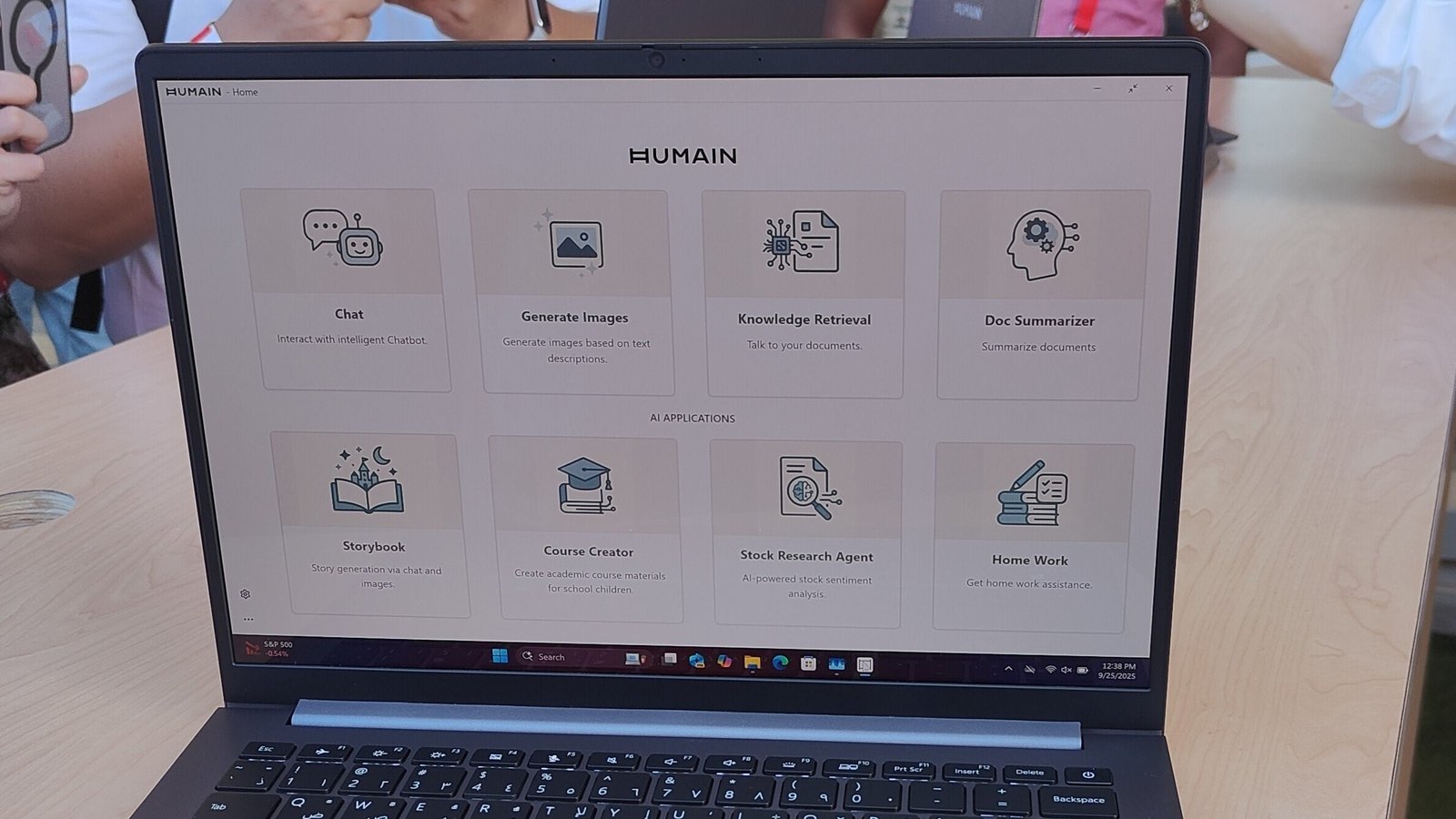 Humain Horizon Pro: Windows ve uygulamasız dizüstü bilgisayar