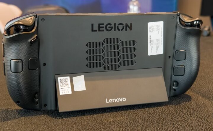 Yeni Legion Go 2'yi Denedim: İşte Neden Switch 2'nin Yerini Alabilir!