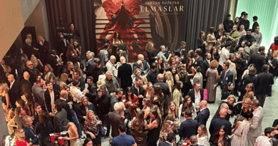 Ferzan Özpetek, “Elmaslar” ile Türkiye Galasında Sinemaseverlerle Buluştu - Haberler