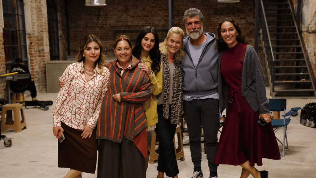 Özcan Deniz ve Öykü Karayel Aynı Filmde: “Son Yemek” Sete Girdi