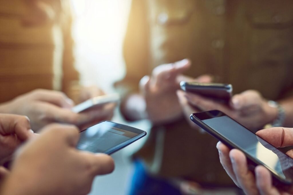 Instagram Paylaşım Psikolojisi: Kadın ve Erkeklerin Gizlilik Algısı