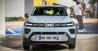 2025 Dacia Spring Tanıtıldı: Özellikler ve Fiyat Bilgisi