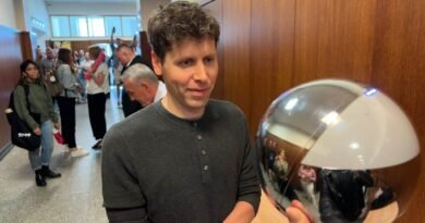 Sam Altman'ın World Projesi Üzerine Tartışmalar Sürüyor