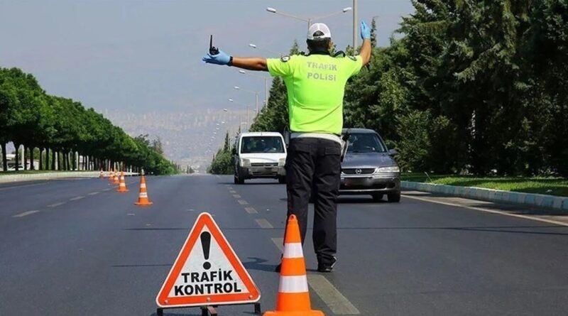 Trafik Kanunu Teklifi TBMM'de: Yeni Cezalar Neler?