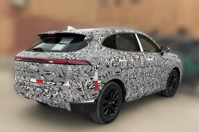 2026 Chery Tiggo 5L, kamuflajlı şekilde görüntülendi