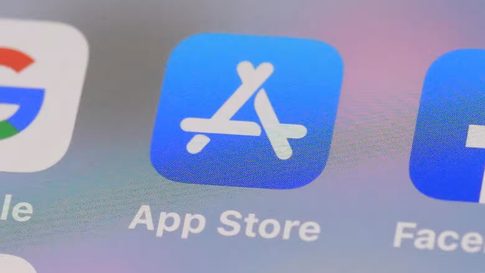 Apple, mini uygulamalar için App Store ücretlerini %15'e indirdi